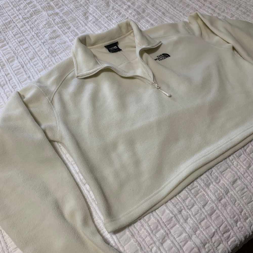 The North Face Women's Cropped Quarter Zipup
